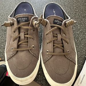 Speedy women’s shoes